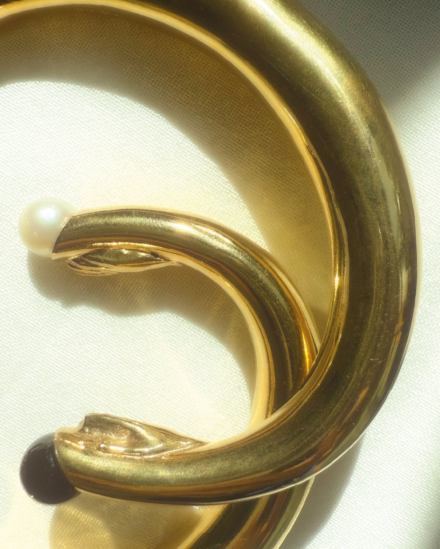 Two Wolves Tale Bracelet