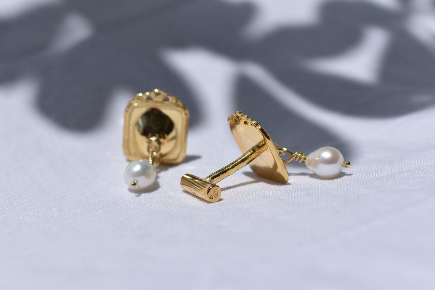 Alere Cufflinks